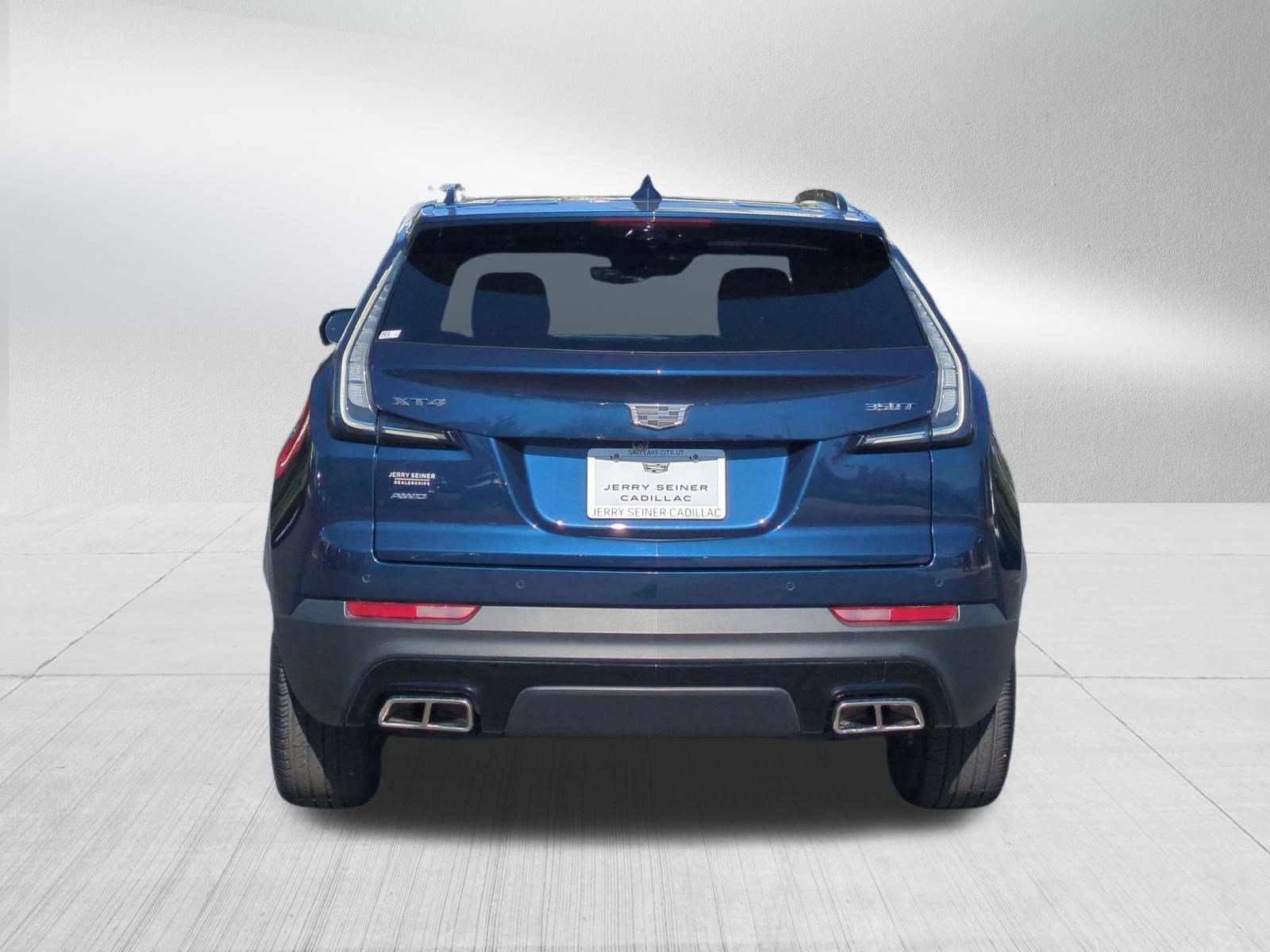 Used 2021 Cadillac XT4 Sport AWD/4WD image 5