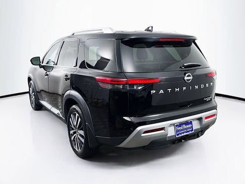 Certified 2022 Nissan Pathfinder Platinum w/ Cargo Package image 6