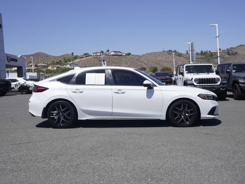 Used 2022 Honda Civic Sport Touring image 3