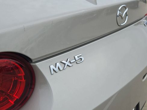 Used 2023 MAZDA MX-5 Miata Grand Touring w/ Weather Package RWD image 12