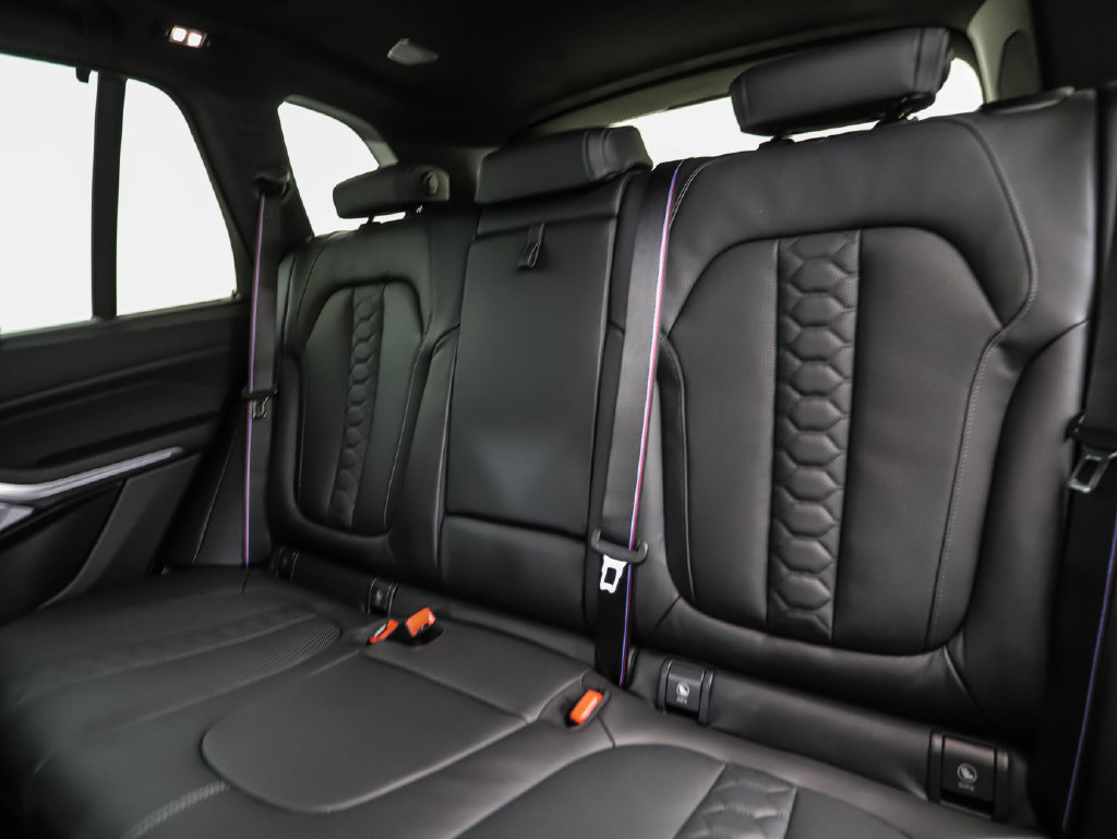 New 2026 BMW X5 M Competition w/ Executive Package AWD/4WD image 24