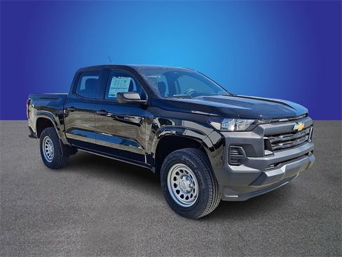 New 2026 Chevrolet Colorado W/T image 2