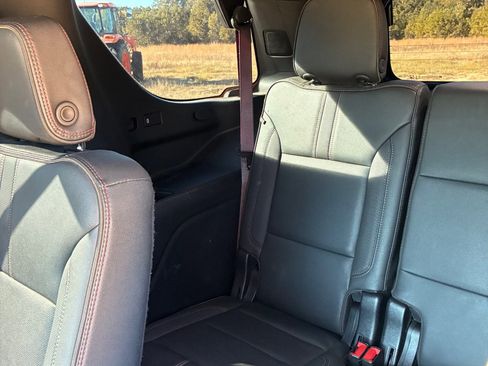 Used 2022 Chevrolet Tahoe RST w/ Luxury Package image 33