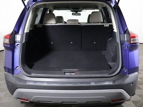 Used 2023 Nissan Rogue SV image 14