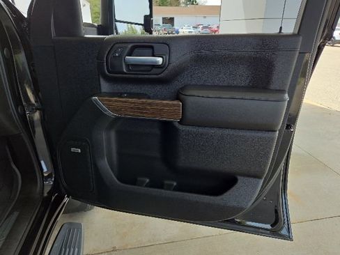 Used 2021 Chevrolet Silverado 2500 High Country w/ Z71 Off-Road Package AWD/4WD image 66