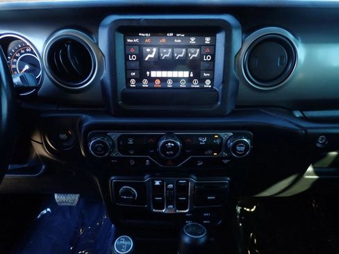 Used 2020 Jeep Wrangler Unlimited Sport S AWD/4WD image 15