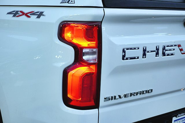 Used 2024 Chevrolet Silverado 1500 RST AWD/4WD image 8