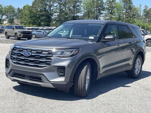 New 2026 Ford Explorer Active image 5