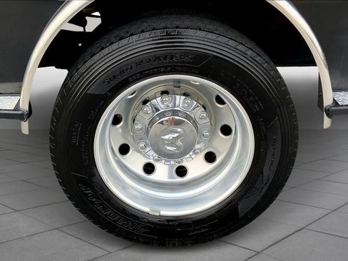 Used 2024 RAM 5500 Laramie image 9