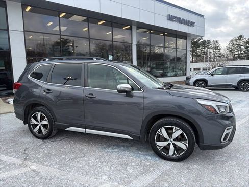 Used 2020 Subaru Forester Touring image 12