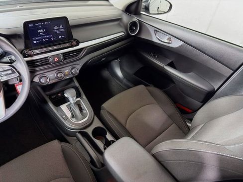 Used 2023 Kia Forte LXS w/ LXS Technology Package image 23