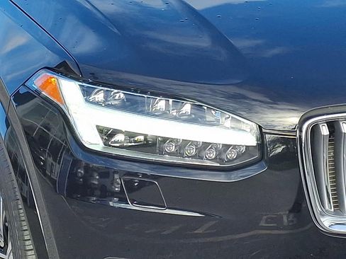 Certified 2022 Volvo XC90 T6 Inscription w/ Climate Package image 9