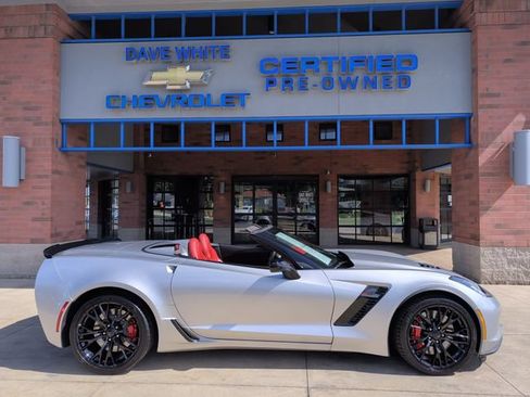 Used 2016 Chevrolet Corvette Z06 w/ 3LZ Preferred Equipment Group RWD image 10