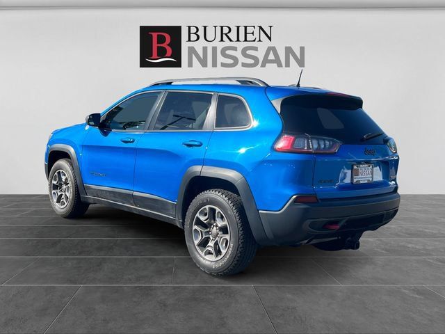 Used 2019 Jeep Cherokee Trailhawk AWD/4WD image 3
