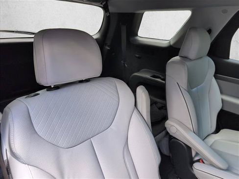 Used 2024 Hyundai Palisade SEL FWD image 22