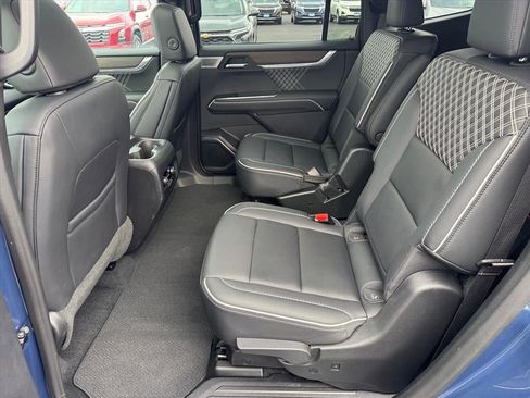 Used 2024 GMC Acadia Denali w/ Super Cruise Package image 6