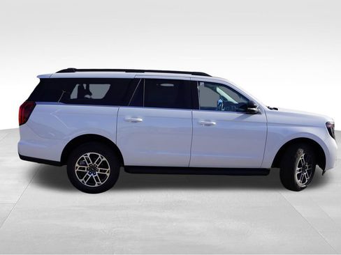 New 2026 Ford Expedition Max Active AWD/4WD image 2