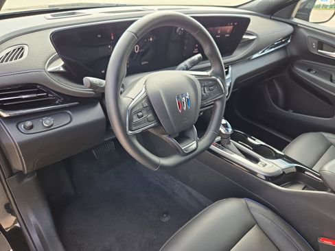 Used 2025 Buick Envista Sport Touring FWD image 13
