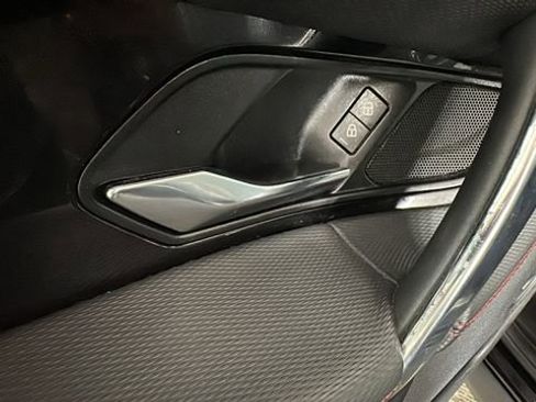 Used 2023 Land Rover Discovery Sport SE R-Dynamic AWD/4WD image 11