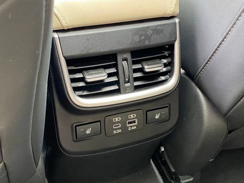 Used 2024 Subaru Outback Limited AWD/4WD image 26