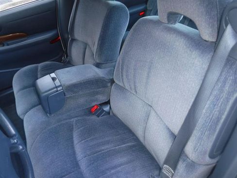 Used 2001 Buick Le Sabre Custom FWD image 9