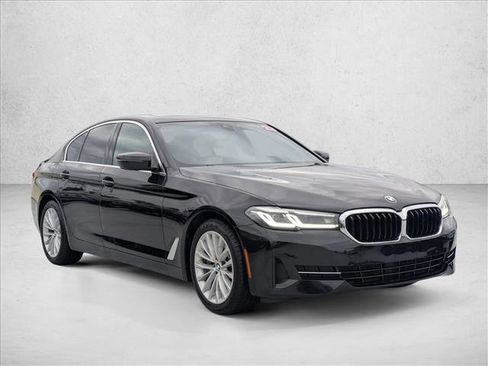 Used 2023 BMW 530i xDrive w/ Premium Package image 3
