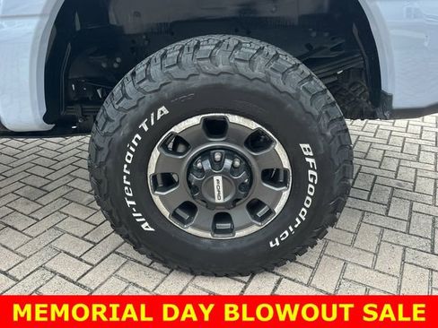 Used 2024 Ford F350 Platinum w/ Tremor Off-Road Package AWD/4WD image 13
