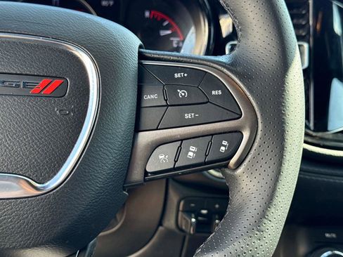 Used 2023 Dodge Durango SXT Launch Edition image 27