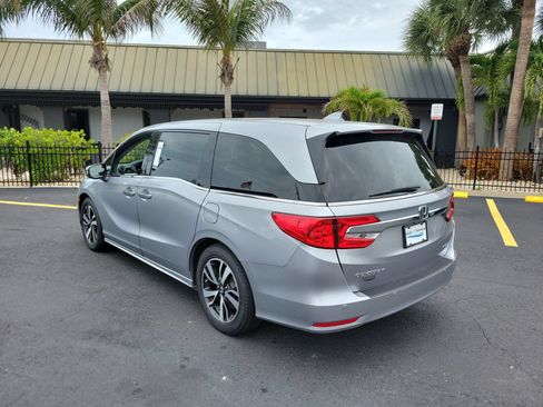 Used 2018 Honda Odyssey Elite image 8