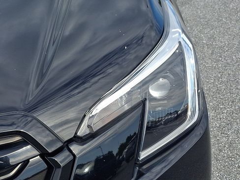 Certified 2023 Subaru Forester Premium AWD/4WD image 9