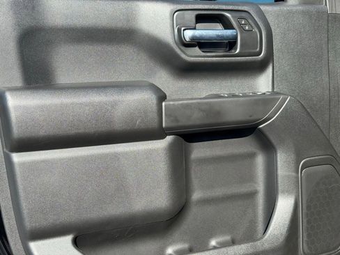 Used 2025 Chevrolet Silverado 1500 Custom Trail Boss w/ Turbomax Blackout Package image 17