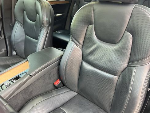 Used 2019 Volvo XC90 T6 Inscription w/ Luxury Package AWD/4WD image 17