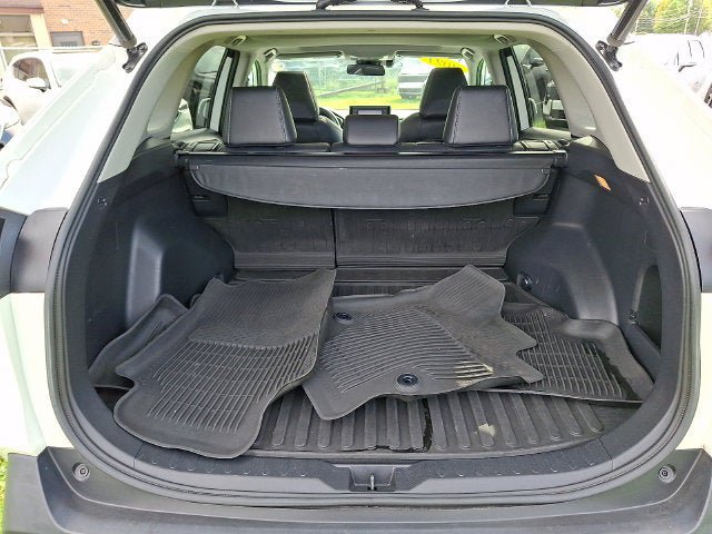 Used 2021 Toyota RAV4 XLE Premium AWD/4WD image 28