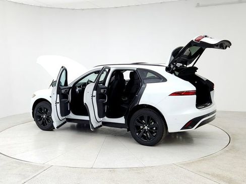 New 2026 Jaguar F-PACE R-Dynamic S image 12
