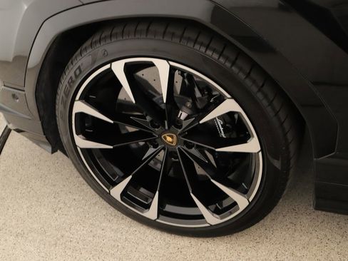 Used 2024 Lamborghini Urus S image 32