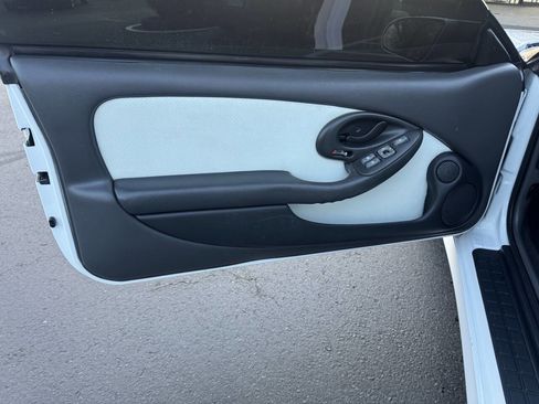 Used 1999 Pontiac Firebird Trans Am image 17