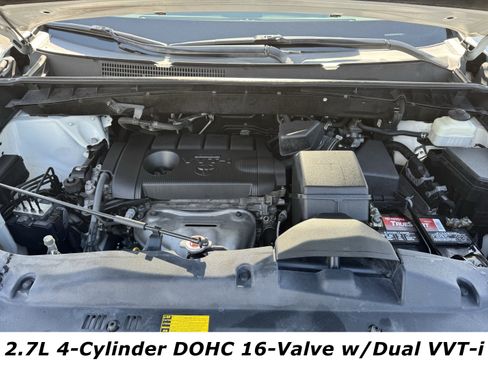 Used 2019 Toyota Highlander LE image 12