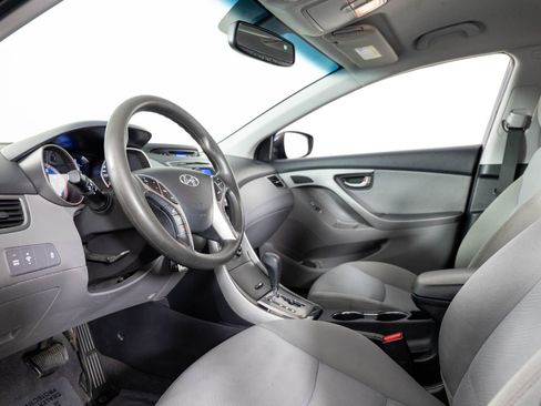 Used 2013 Hyundai Elantra GLS w/ Preferred Pkg image 14