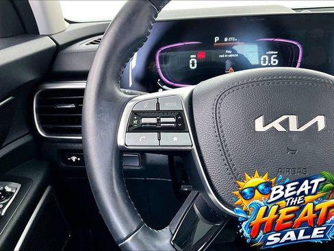 Used 2024 Kia Telluride S w/ S Sunroof Package FWD image 24