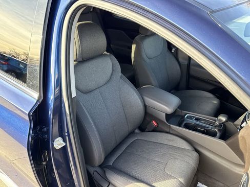 Used 2020 Hyundai Santa Fe SEL image 19