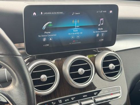Used 2020 Mercedes-Benz GLC 300 4MATIC image 30