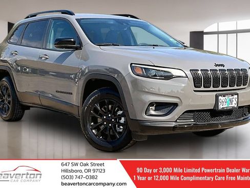 Used 2023 Jeep Cherokee Altitude Lux AWD/4WD image 1