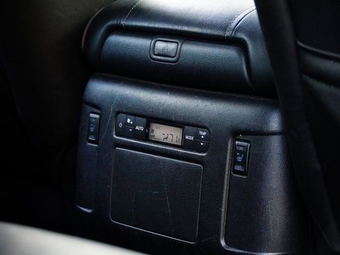 Used 2022 Nissan Armada Platinum w/ Captain's Chairs Package image 34