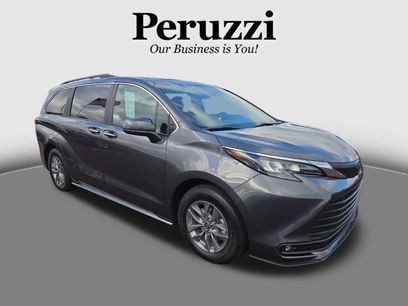 Used 2025 Toyota Sienna XLE w/ XLE Plus Package