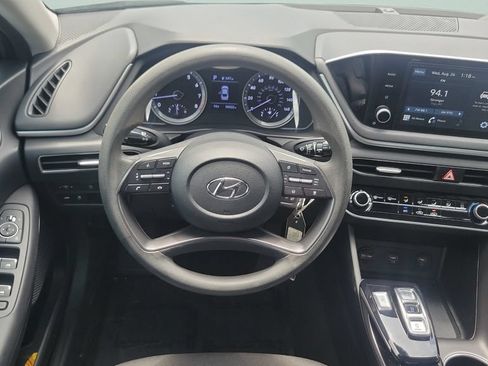 Certified 2022 Hyundai Sonata SE w/ Cargo Package FWD image 12