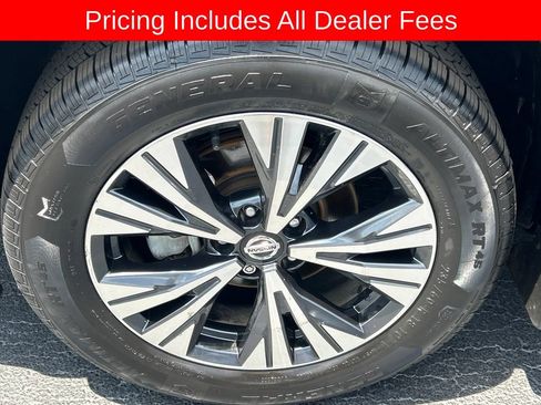 Used 2021 Nissan Rogue SV w/ Premium Package FWD image 24