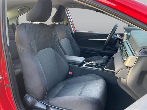Used 2025 Toyota Camry LE FWD image 9