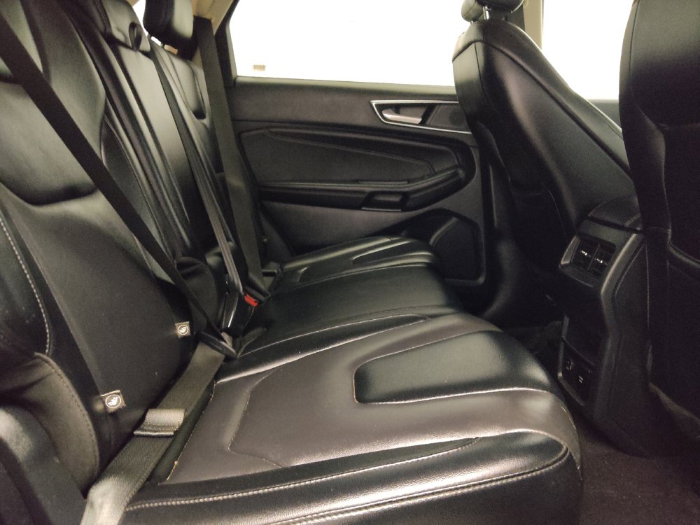 Used 2022 Ford Edge Titanium AWD/4WD image 19