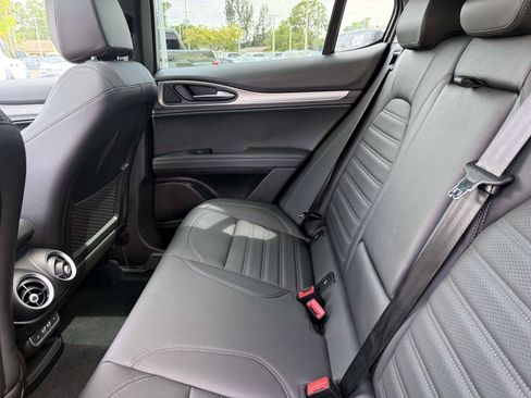 Used 2024 Alfa Romeo Stelvio Veloce AWD/4WD image 14