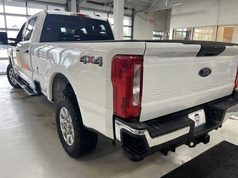 Used 2024 Ford F250 XLT image 4